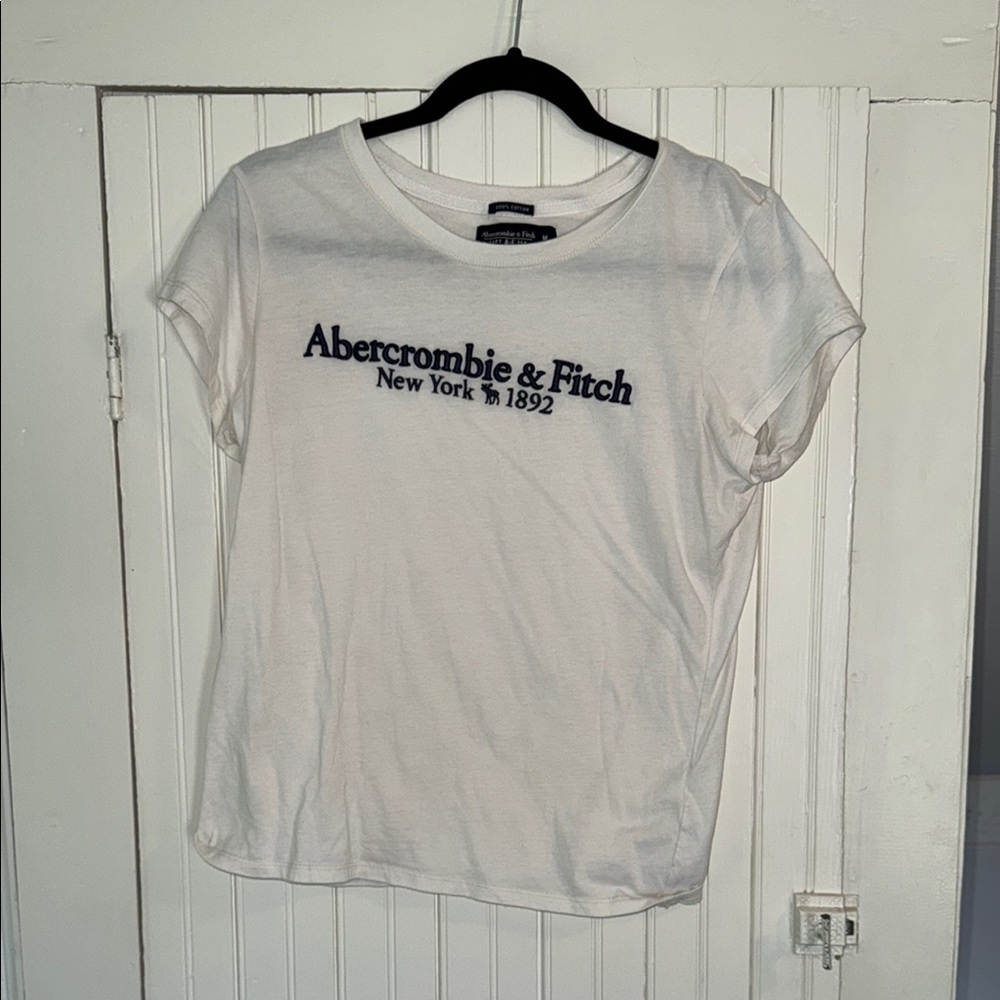 ABERCROMBIE & FITCH BRAND TEE